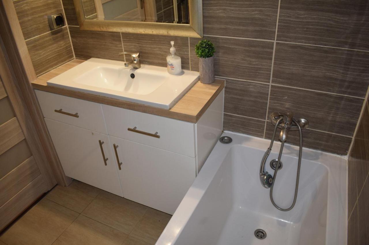 Apartament M-5 - 74M2 Çestohova Dış mekan fotoğraf